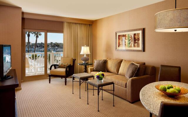 Jamaica Bay Inn Marina Del Rey,Tapestry Collection by Hilton