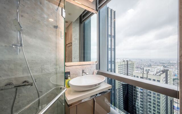 Landmark 81 - Sun Megalight Apartment