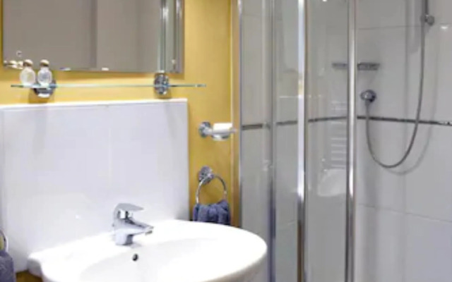 The Rose and Crown Hotel