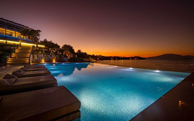 Alexandra Beach Resort & Spa