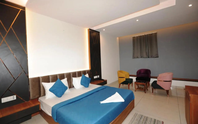 Hardik Palace By F9 Hotels