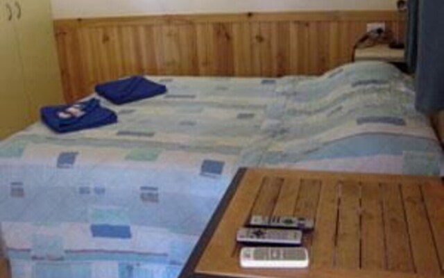 Moura Caravan Park