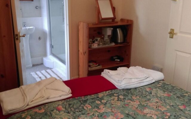 Holyhead Lodge