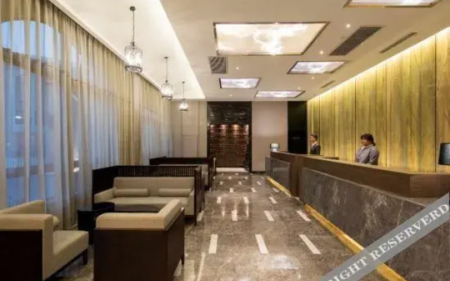 Orange Hotel (Zhenjiang Xijindu Scenic Area)