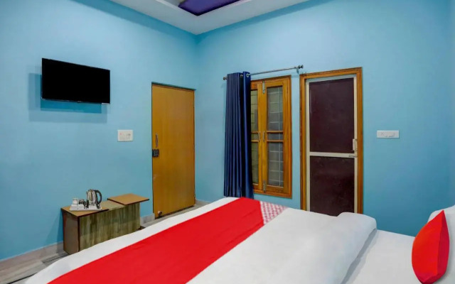 OYO Flagship 702327 D.S. Guest House