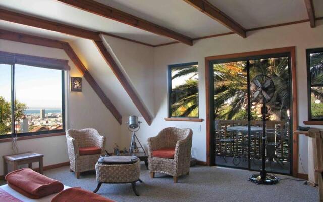 Lézard Bleu Guest House