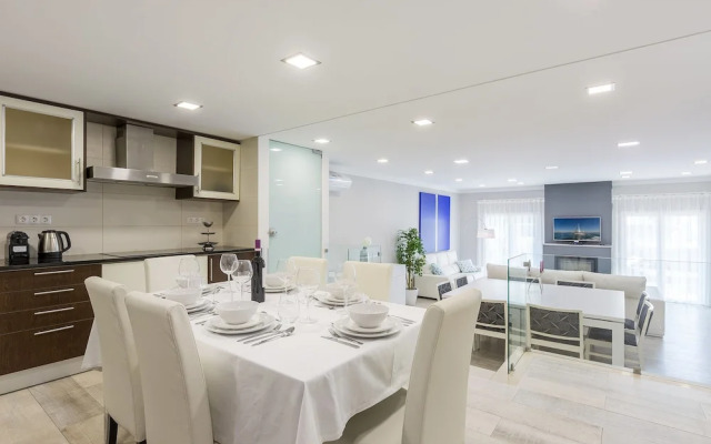 D Loft Sea and Golf