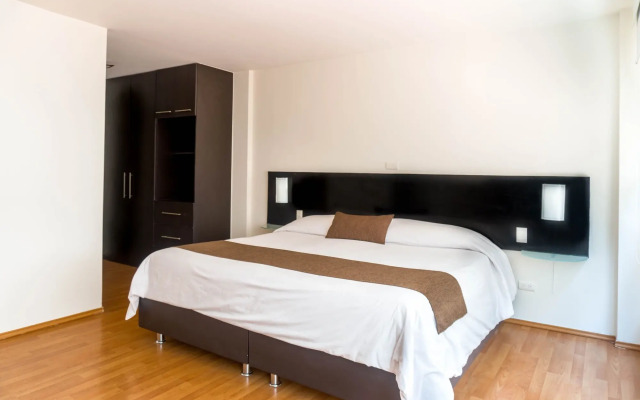Grupo Kings Suites Platon 436