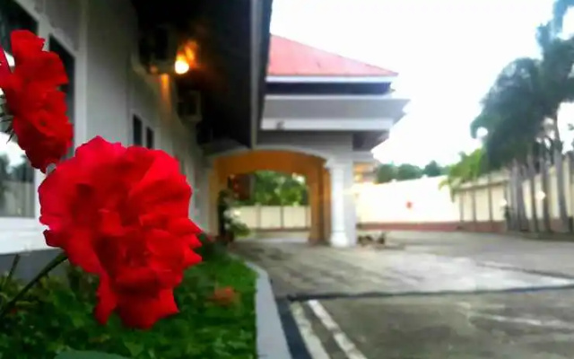 Emerone Moslem Friendly Hotel Batusangkar