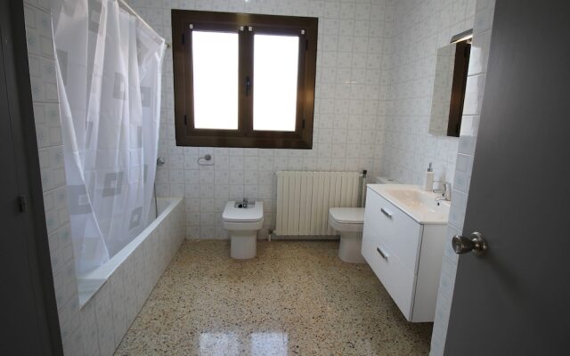 Alluring Holiday Home in Empuriabrava With Pool