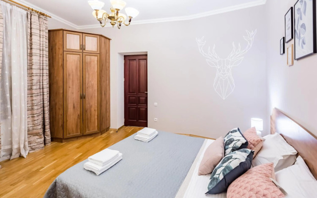 High Castle Apartment