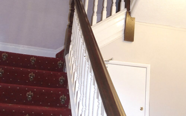 Torrs Hotel