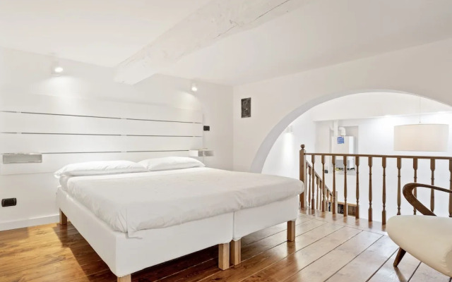 Duplex Luxurious Apt in the heart of Bologna