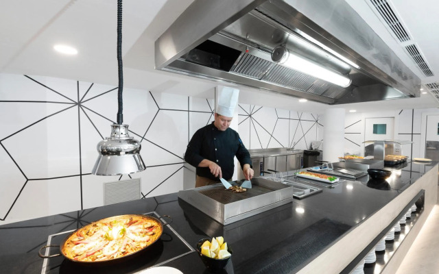 Palmanova Suites by TRH