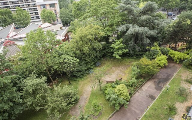 Apartment near Pont de Grenelle