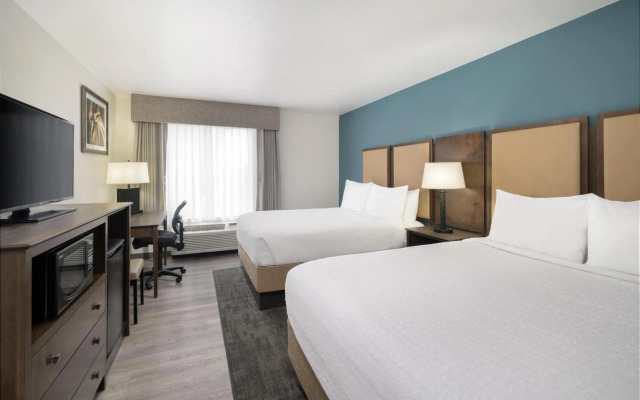 Best Western Plus Frontier Inn