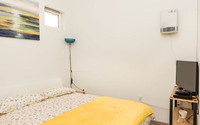 Comfortable Classy Apartment Close to Znjan Beach