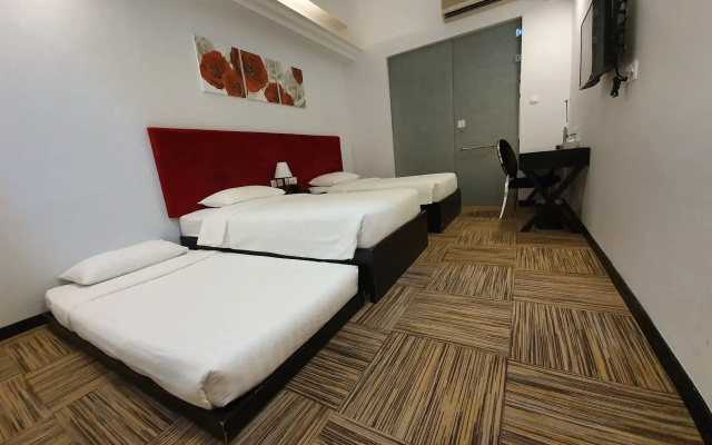 Santa Grand  East Coast, a NuVe Group Collection