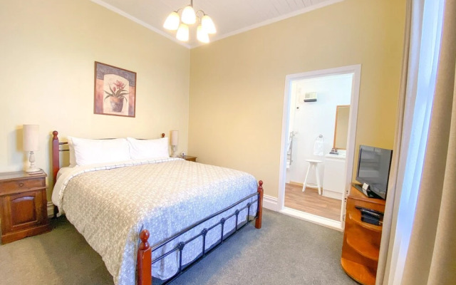 Tongariro Crossing Lodge