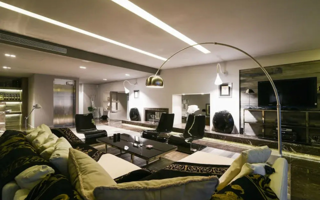 Villa Selenia Gold