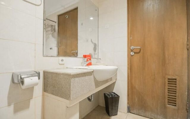 RedDoorz Premium Syariah @ Semarang City Center