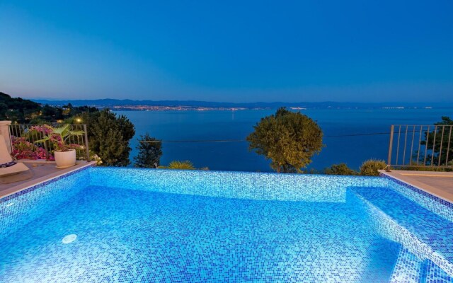 Stunning Home in Medveja With Wifi and 2 Bedrooms