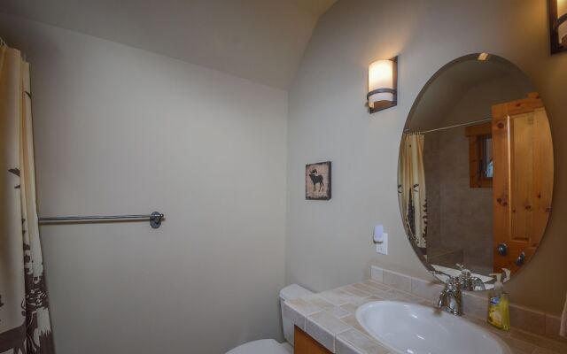 Glacier Paradise 5 Bedroom Townhome