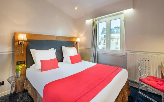 Hotel Eiffel Segur
