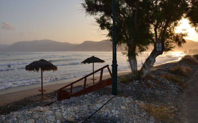 Thalassa Apartments