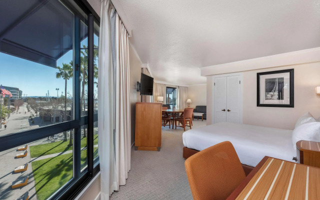 Waterfront Hotel, part of JdV by Hyatt (12381)