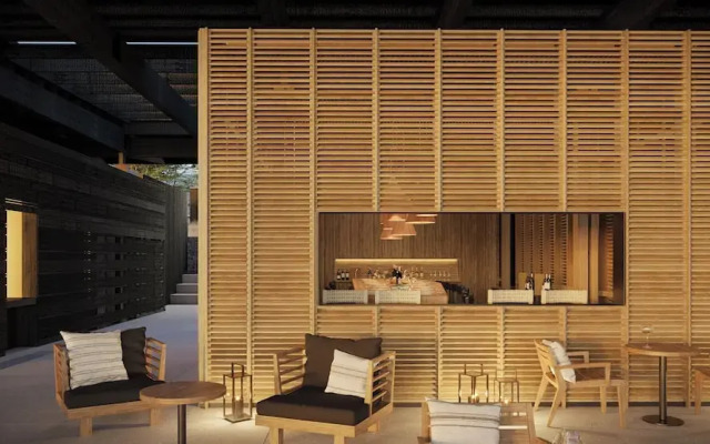 Wood Hotel & Spa