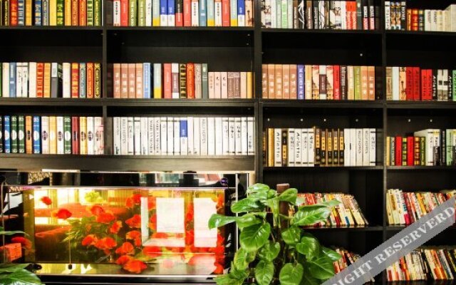 Buttonwood Fashion Hotel