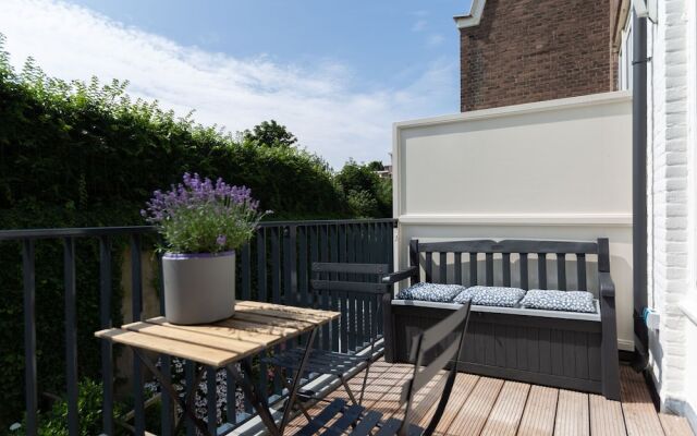 Stylish Holiday Home in Scheveningen With Balcony