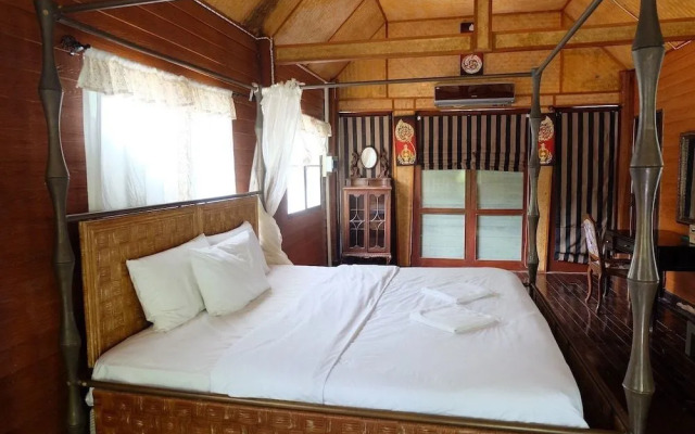 Phupha Varee Boutique Resort