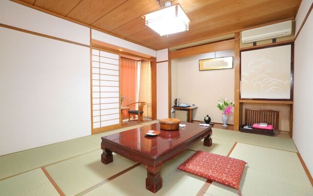 Raki Onsenryokan