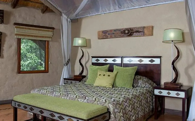 Lukimbi Safari Lodge