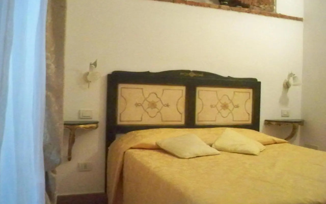 Piazza Massola 2 Apartment