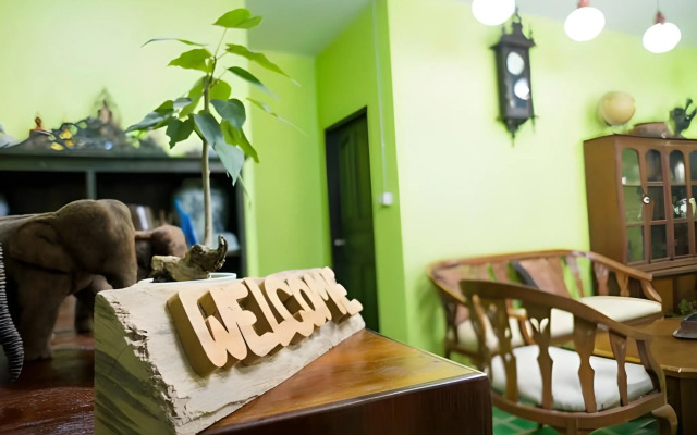 Plus Hostel Ayutthaya