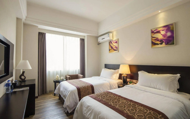 Zhuhai Aqueen Hotel