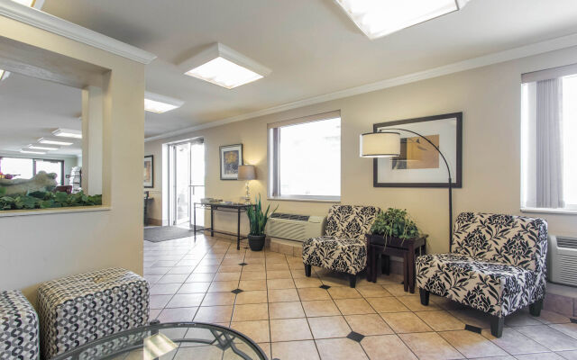 Baymont Inn and Suites Joplin