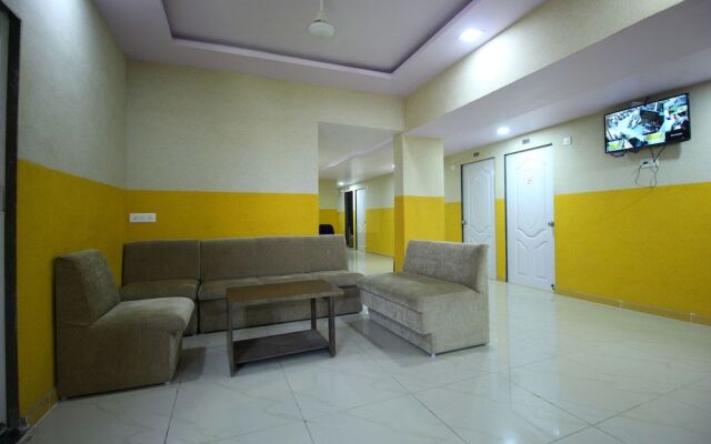 OYO 8692 Hotel Vibrant Regency