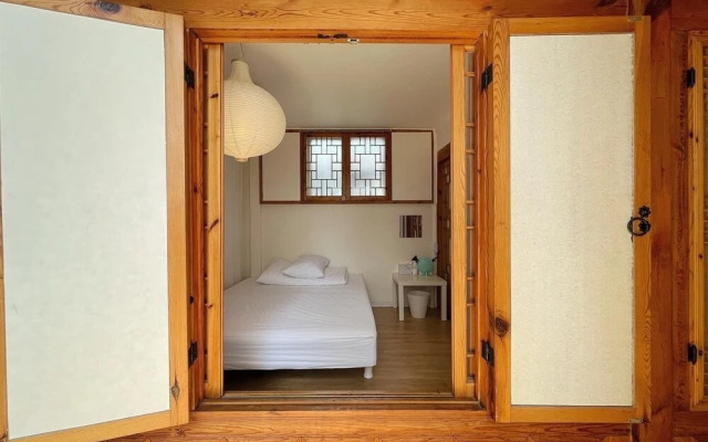 Seoul Story Hanok
