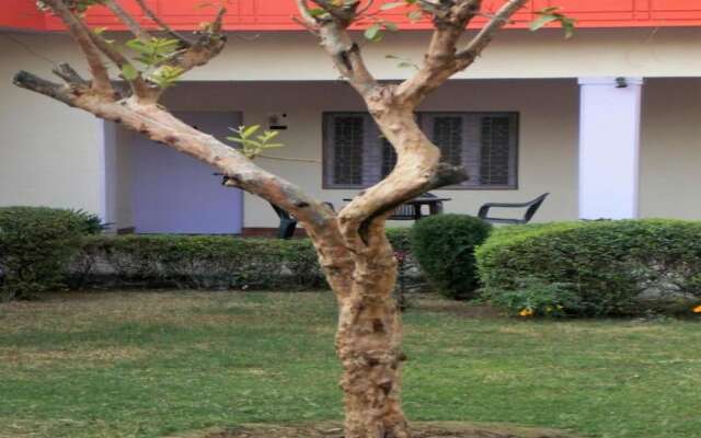 Hotel Goverdhan Tourist Complex