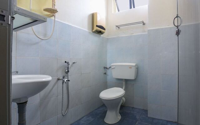 OYO 89931 Aqamar Raxxiz Inn 1