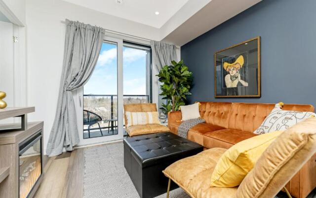 Stylish Downtown 1BR Condo - Superb Views