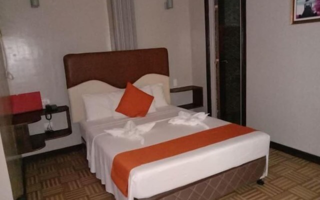 7 Meadows Inn