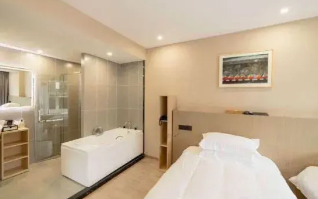 Wencheng Yuecai Fashion Hotel