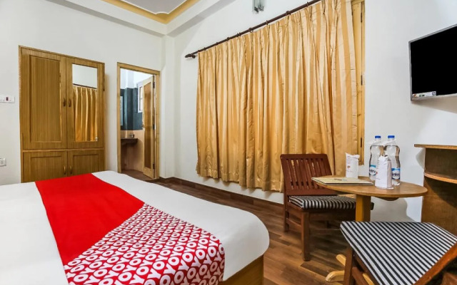 Hotel Three Roses