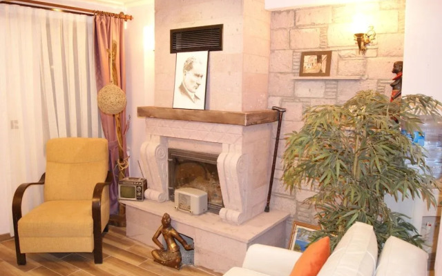 Cunda TheLara Otel