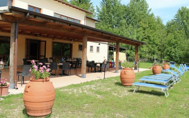 Scenic Home in Camporgiano With Swimming Pool